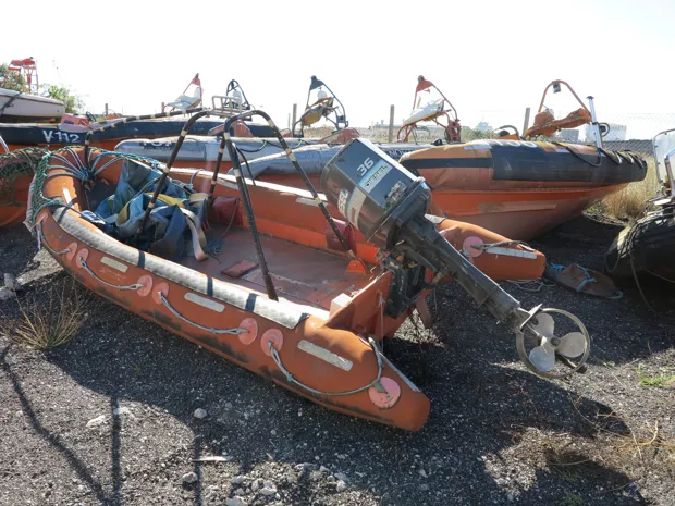 Image 3 of 4 - Mob boat type 460F