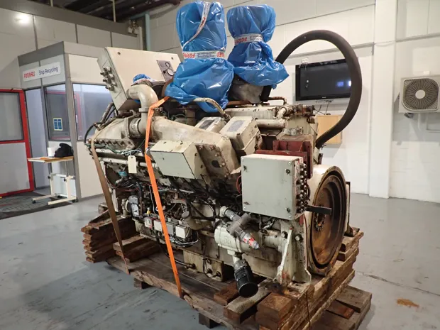 Image 4 of 12 - Cummins - KTA 38-M0