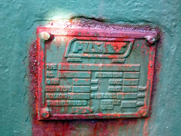 Image 3 of 3 - Mooring winch