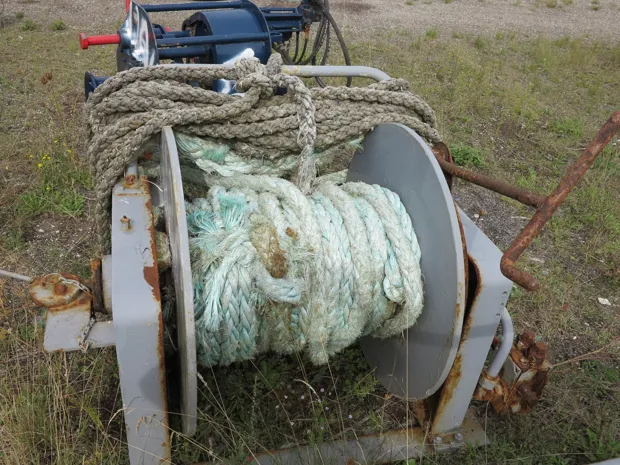 Image 1 of 4 - Trawl winch