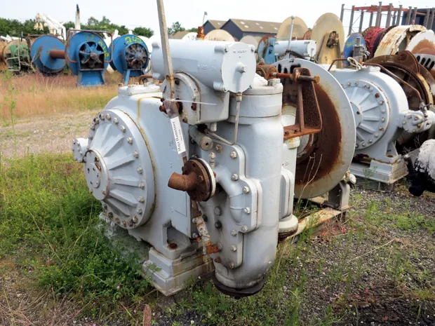 Image 1 of 5 - Trawl winch