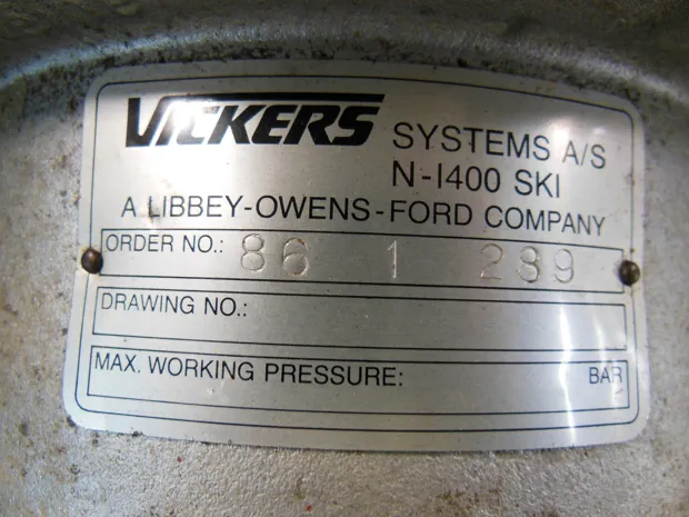 Image 3 of 5 - HP137