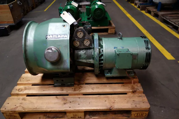 Image 1 of 5 - Hatlapa - L45