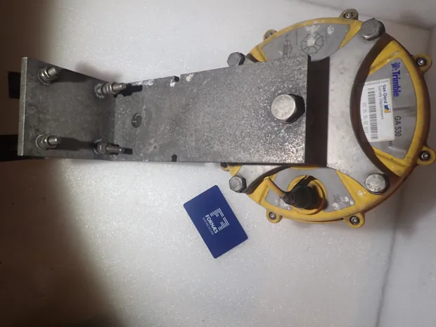 Image 2 of 2 - Trimble GPS Antenne - GA 530