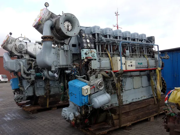 Image 1 of 5 - MaK - 6M 453 AK