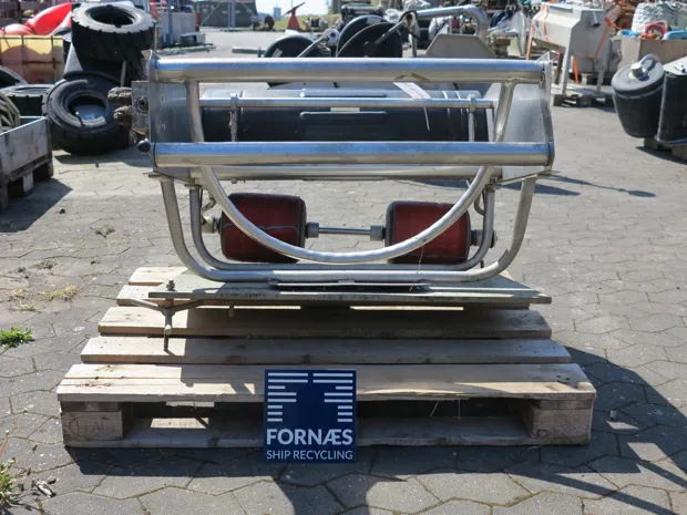 Image 5 of 10 - No plate/Garnklarer