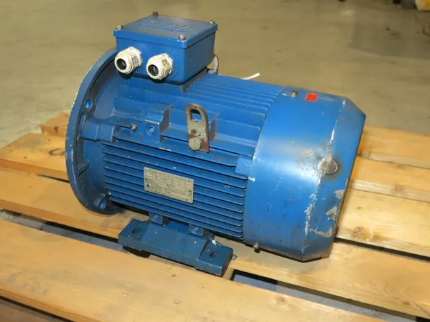 Image 3 of 4 - Bevi - 4AK 132S-4 B5+PTC