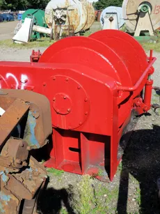 Trawl winch