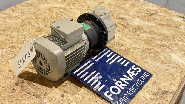 Image 3 of 10 - Filters Siebec - M50