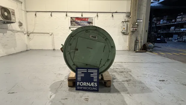 Image 2 of 10 - ABB - VTR304P11