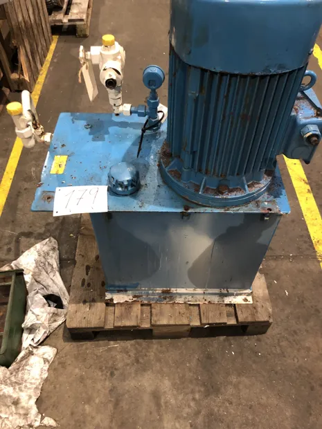 Image 3 of 5 - HS179