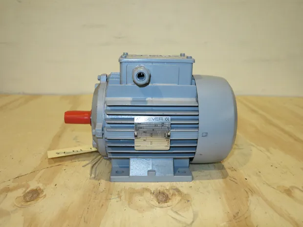 Image 1 of 3 - Server - 1.ZK 80 A-6