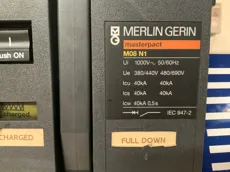 Merlin Gerin - M08 N1