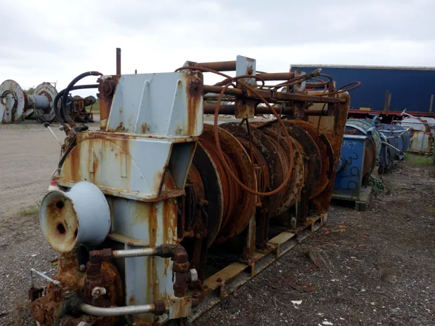 Image 1 of 5 - Trawl winch