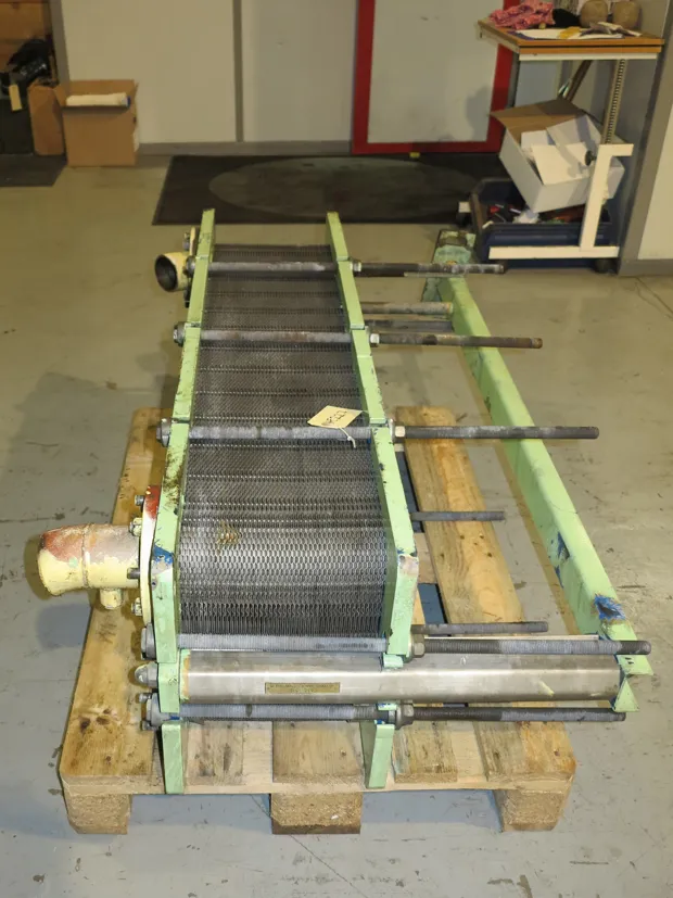 Image 1 of 4 - APV - N35