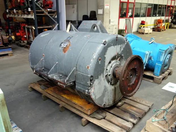 Image 1 of 3 - AVK - DIDB 120E/8