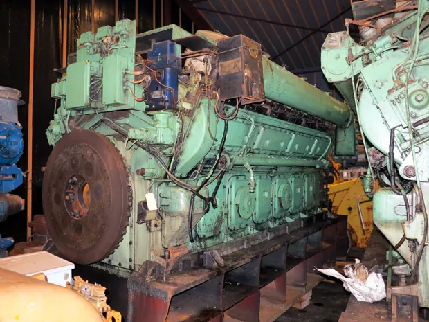 Image 1 of 3 - Bergen - KVM 12