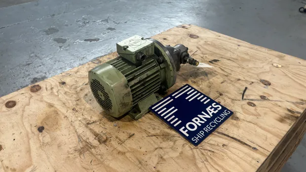 Image 6 of 10 - HP988