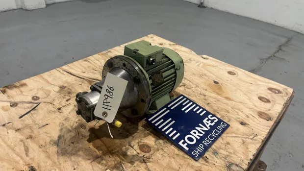 Image 3 of 9 - HP986