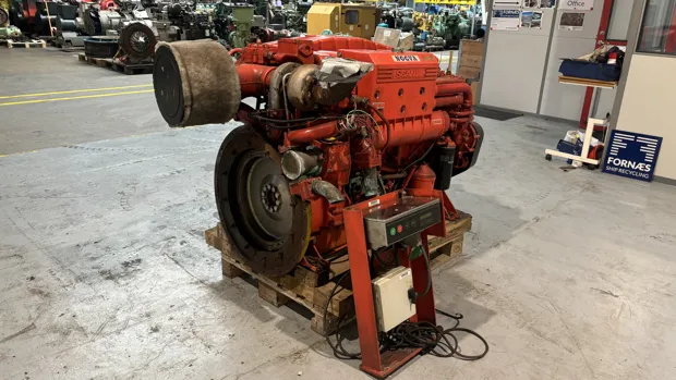 Image 5 of 9 - Scania  - DI12 64M