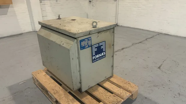 Image 1 of 5 - Møre Trafo - LTB 5235