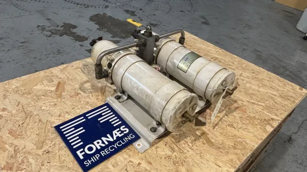 Image 4 of 7 - Parker Racor - 751000MAX