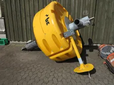 D449