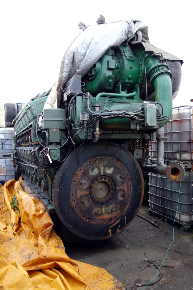 Image 3 of 5 - Alpha - 16U 28L-VO