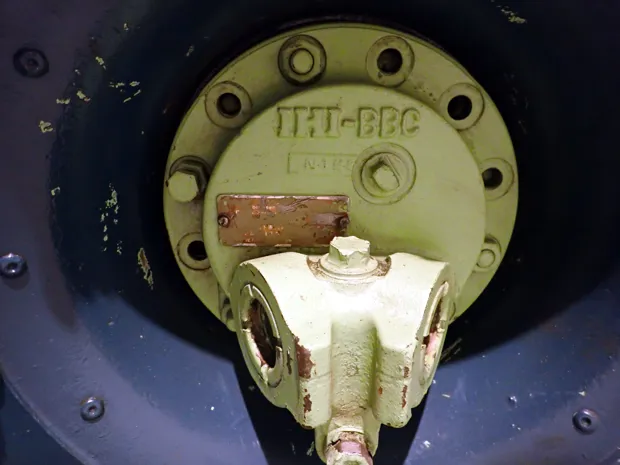 Image 5 of 7 - MAN - 20/72