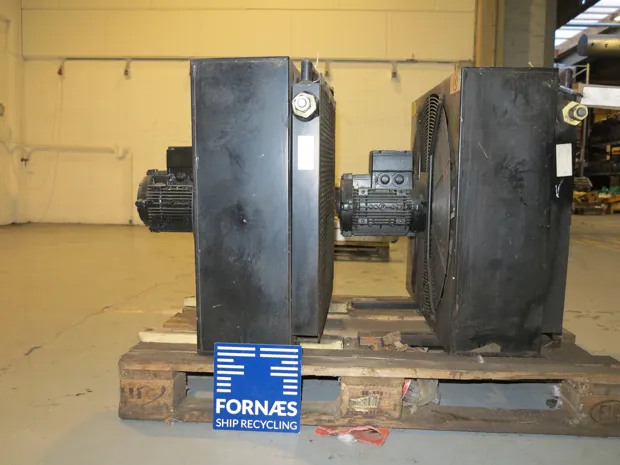 Image 4 of 4 - Oiltech - LAC-033-4-B