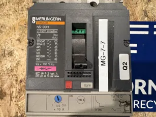 Merlin Gerin - Compact