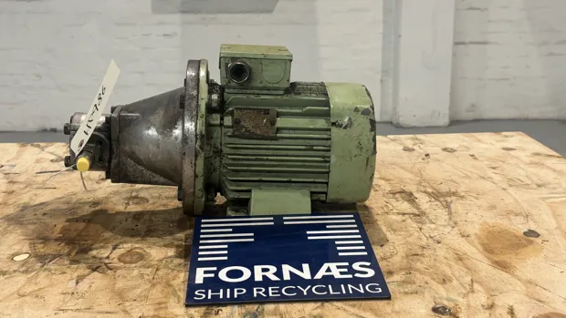 Image 1 of 9 - HP986