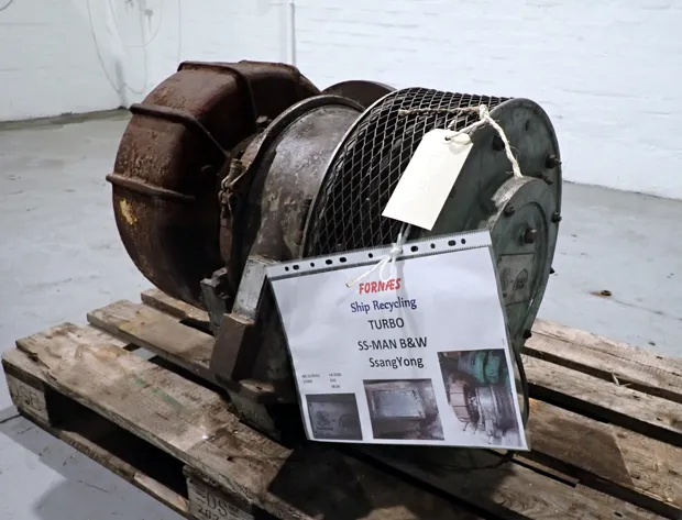 Image 1 of 6 - MAN B&W-SsangYong - MAN NR 15/R151