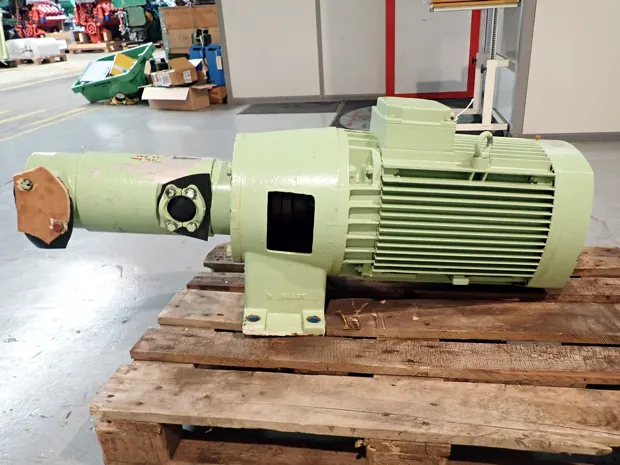 Image 3 of 5 - IMO - B4F 052N2