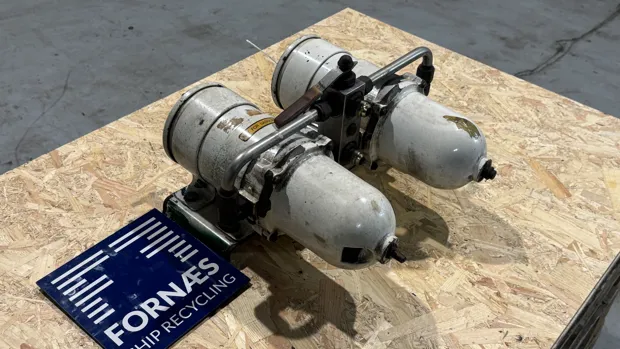 Image 2 of 7 - Parker racor - 75900MAX