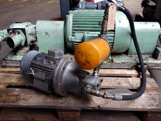 Image 1 of 4 - HP884