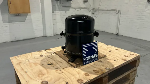 Image 4 of 8 - Bristol - H2BG094DBEE