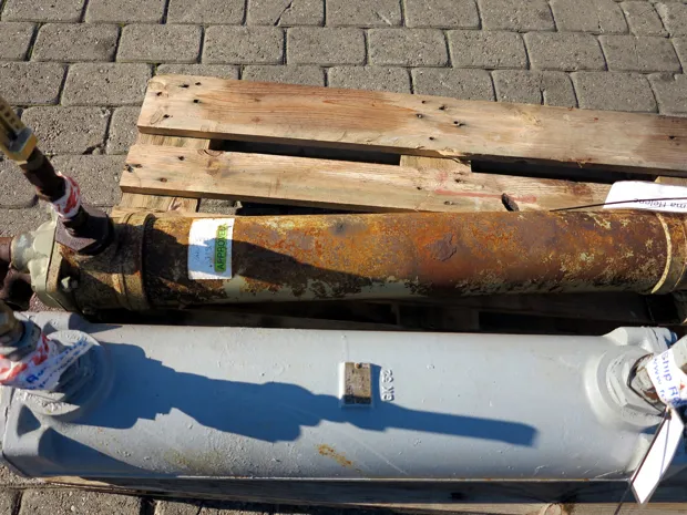 Image 1 of 2 - Bowman - GK32