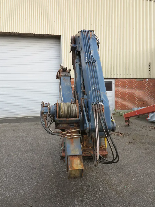 Image 4 of 11 - Palfinger - Foldable Knuckle boom Crane