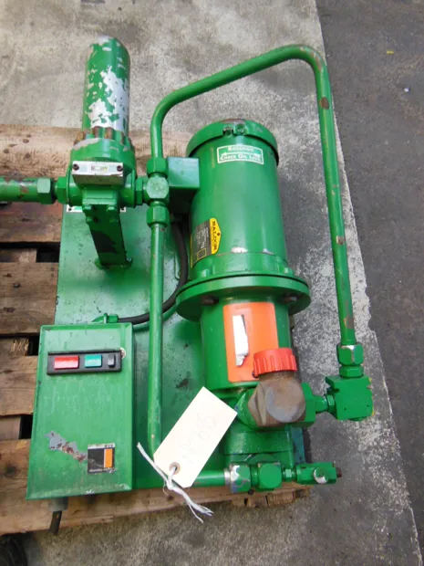 Image 1 of 3 - HP695