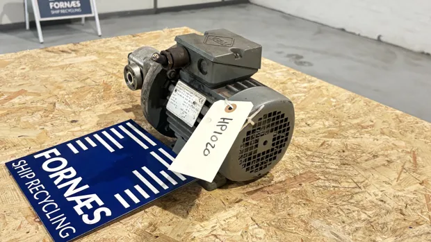 Image 6 of 9 - HP1020