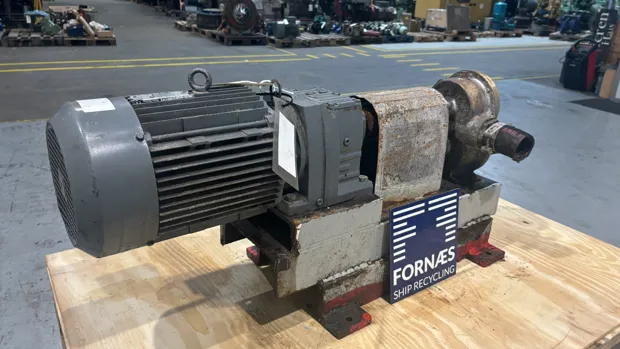 Image 6 of 9 - Delta Pumpefabrikk -  400-200 PT