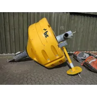 D449