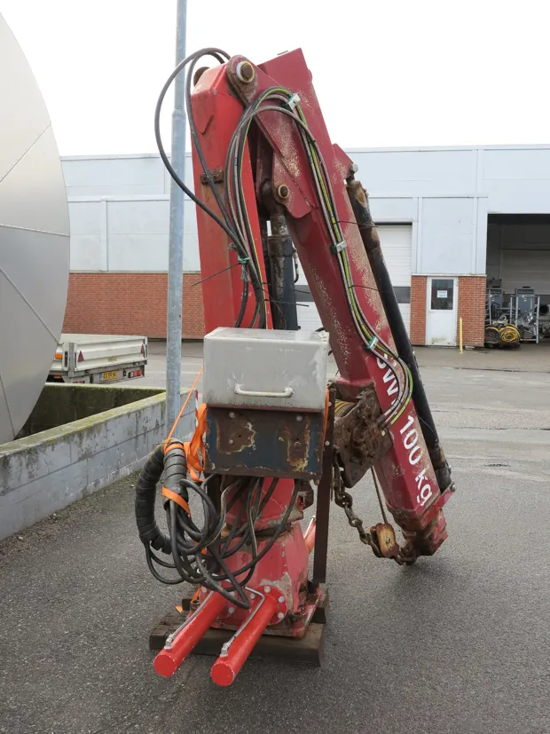 Image 5 of 6 - TMP - Foldekran