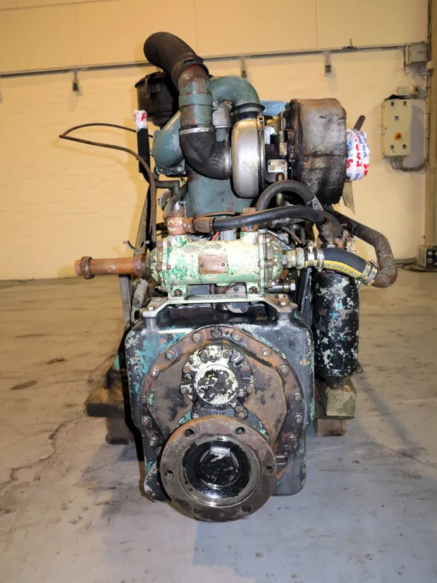 Image 6 of 8 - Scania - DS11 R82ABV