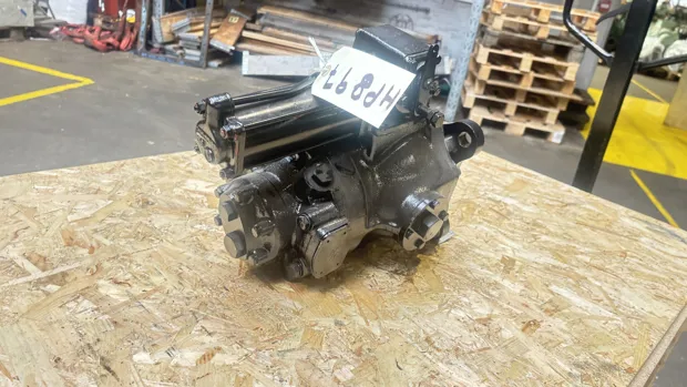 Image 7 of 10 - HP897