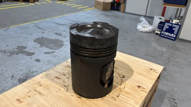 Image 2 of 6 - Bergen - B