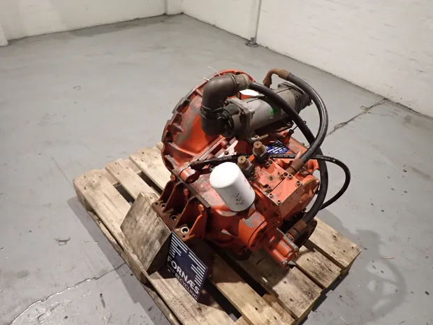 Image 6 of 8 - ZF - ZF500