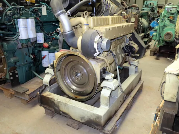 Image 1 of 5 - Sisu - 620 D