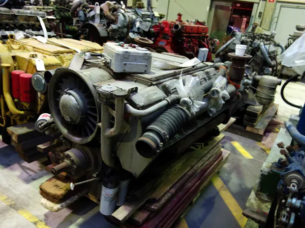 Image 2 of 5 - Deutz - F8L 413